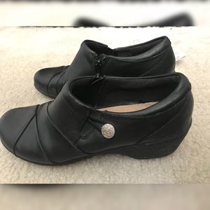 Clark’s 8 1/2 women’s shoes
